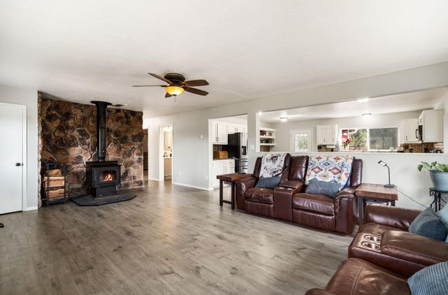 41 Calle Del Media, Tijeras, NM 87059