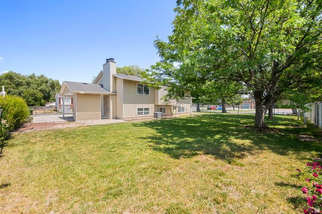 2215 W BONNIEBROOK, Taylorsville, UT 84129