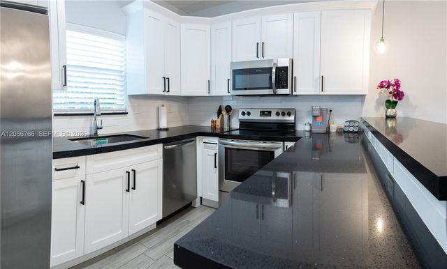 837 NW 14th Way, Fort Lauderdale, FL 33311
