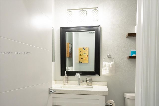 837 NW 14th Way, Fort Lauderdale, FL 33311