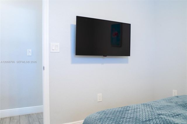 837 NW 14th Way, Fort Lauderdale, FL 33311
