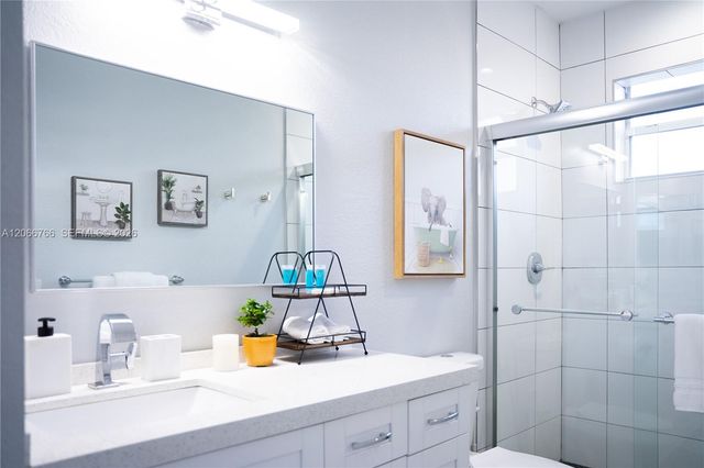 837 NW 14th Way, Fort Lauderdale, FL 33311