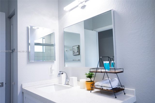 837 NW 14th Way, Fort Lauderdale, FL 33311