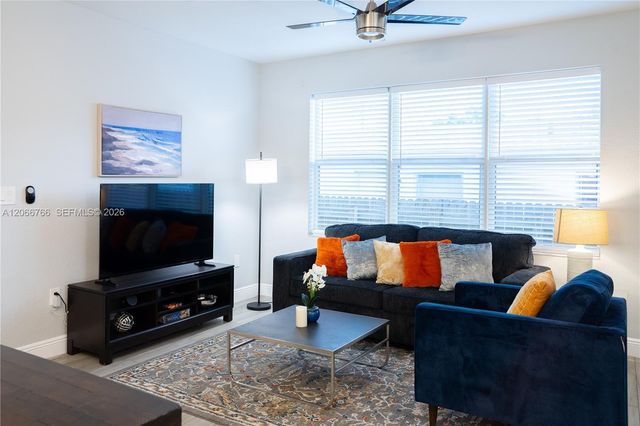 837 NW 14th Way, Fort Lauderdale, FL 33311