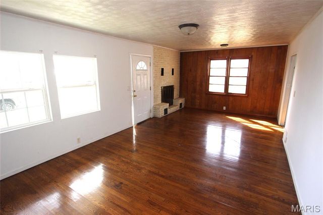 527 Virginia Avenue, Farmington, MO 63640