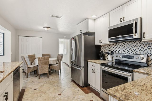 9165 136TH STREET, Seminole, FL 33776