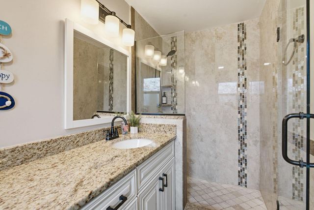 9165 136TH STREET, Seminole, FL 33776