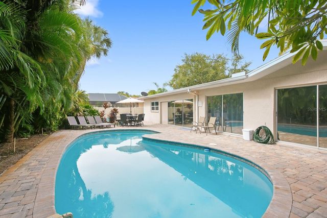 9165 136TH STREET, Seminole, FL 33776
