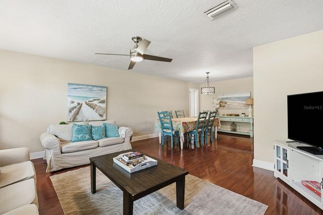 9165 136TH STREET, Seminole, FL 33776
