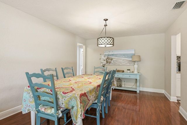9165 136TH STREET, Seminole, FL 33776
