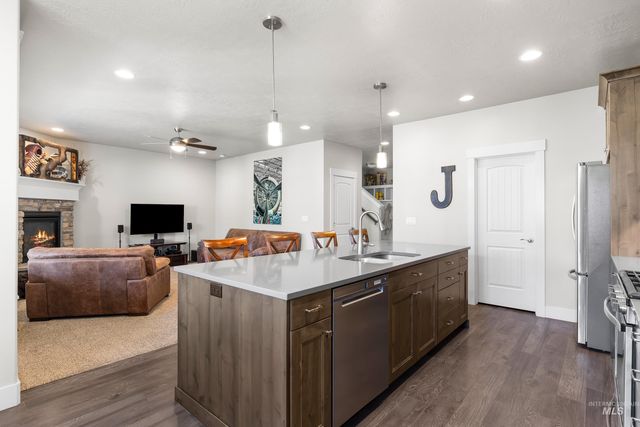 1016 W Rose Quartz, Kuna, ID 83634