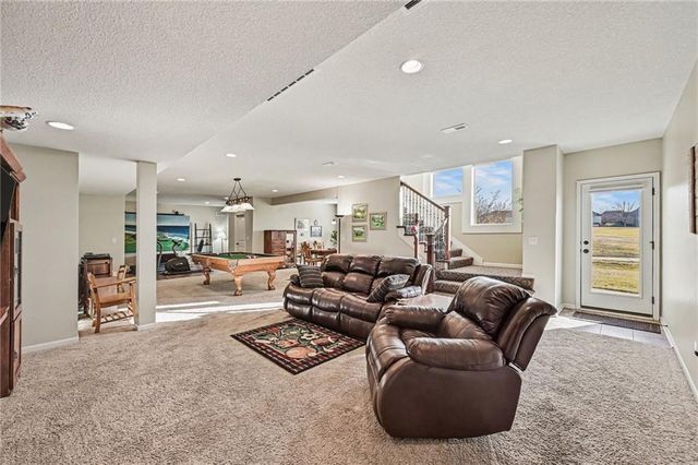 1819 NE 102nd Terrace, Kansas City, MO 64155