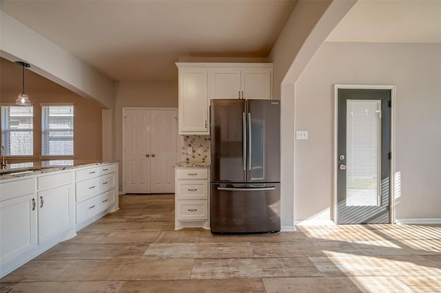 8306 Hampton Bay Drive, Baytown, TX 77523