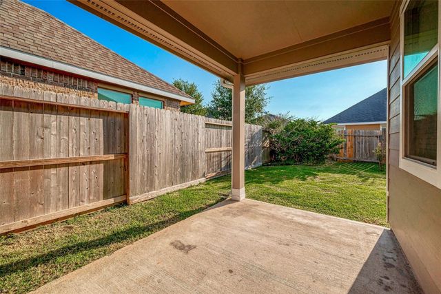 8306 Hampton Bay Drive, Baytown, TX 77523