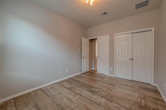 8306 Hampton Bay Drive, Baytown, TX 77523