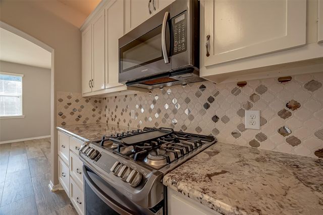 8306 Hampton Bay Drive, Baytown, TX 77523