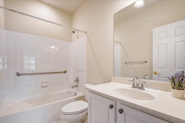6921 NETHERSTONE CT, Gainesville, VA 20155