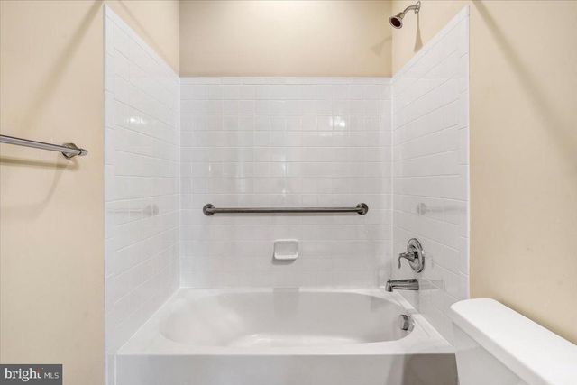 6921 NETHERSTONE CT, Gainesville, VA 20155