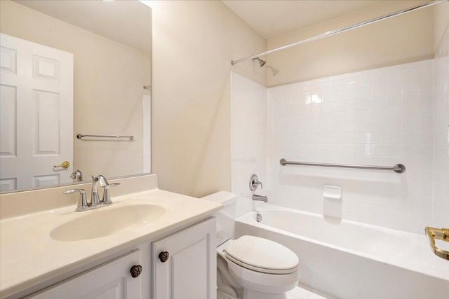6921 NETHERSTONE CT, Gainesville, VA 20155