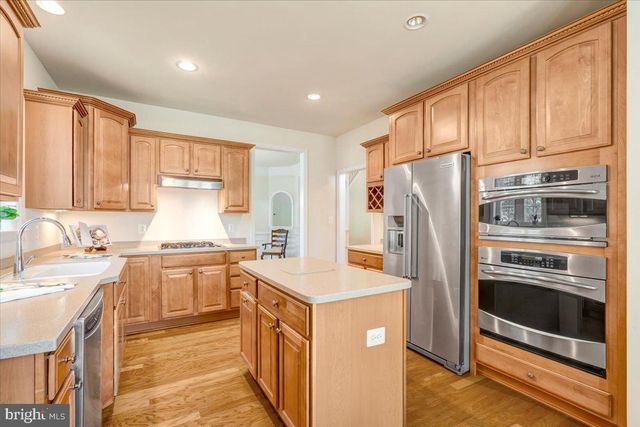 6921 NETHERSTONE CT, Gainesville, VA 20155