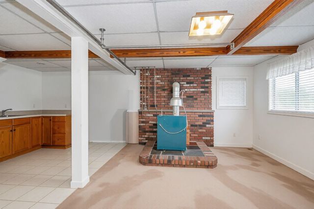 4 Brookfield Drive, Hudson, NH 03051
