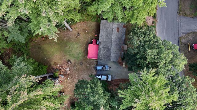 4 Brookfield Drive, Hudson, NH 03051