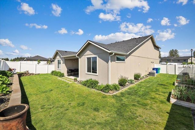 8619 W Pirates Ct, Spokane, WA 99224