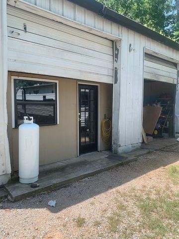 121 N Classen Avenue, Moore, OK 73160