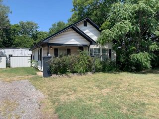 121 N Classen Avenue, Moore, OK 73160