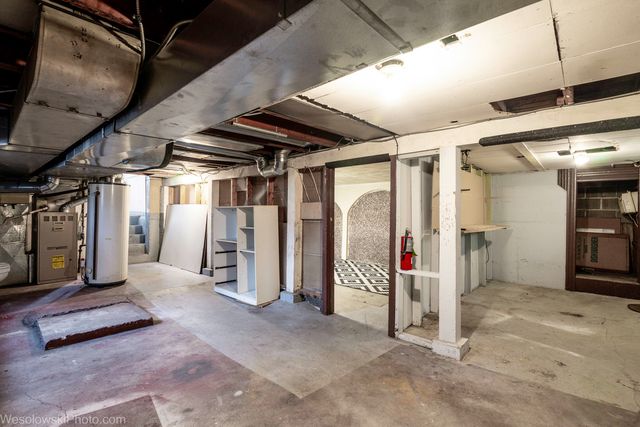 1748 Lunt Avenue, Des Plaines, IL 60018
