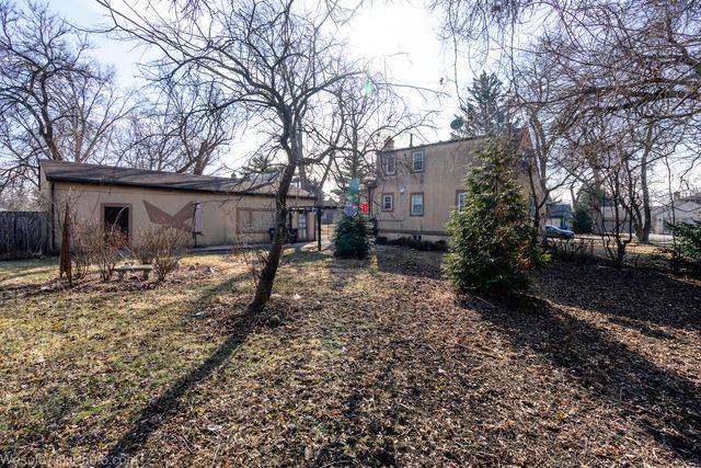 1748 Lunt Avenue, Des Plaines, IL 60018