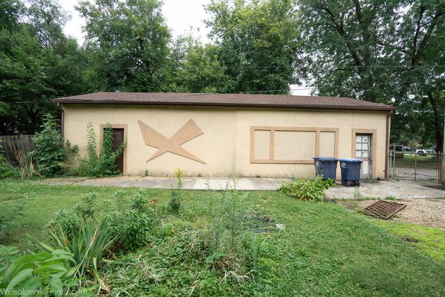 1748 Lunt Avenue, Des Plaines, IL 60018