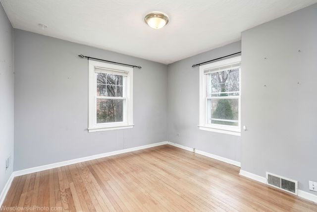 1748 Lunt Avenue, Des Plaines, IL 60018