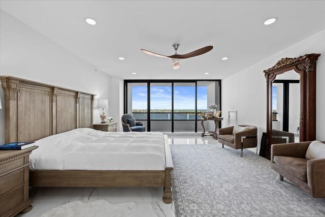 100 Lakeshore Drive 1454, North Palm Beach, FL 33408