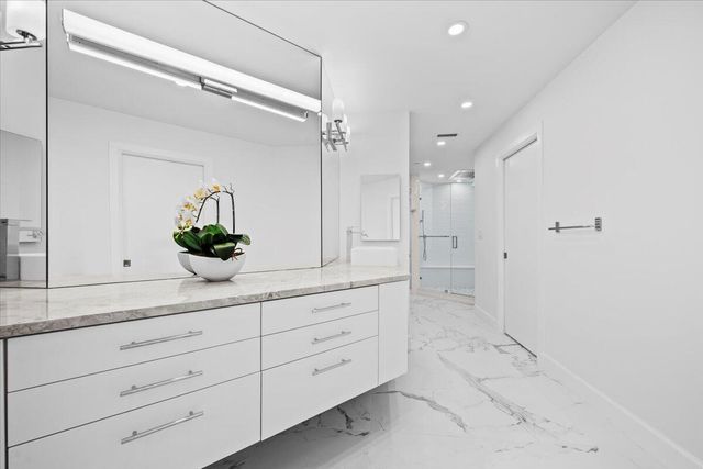 100 Lakeshore Drive 1454, North Palm Beach, FL 33408