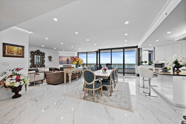 100 Lakeshore Drive 1454, North Palm Beach, FL 33408