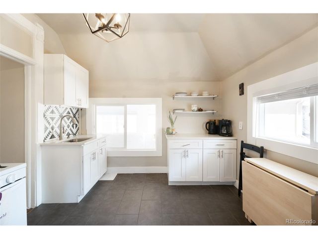 946 N Washington St, Denver, CO 80203