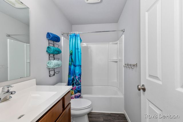 609 Tall Ridge Drive, Middleville, MI 49333