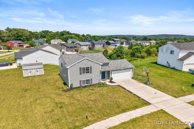 609 Tall Ridge Drive, Middleville, MI 49333