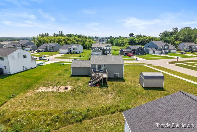 609 Tall Ridge Drive, Middleville, MI 49333