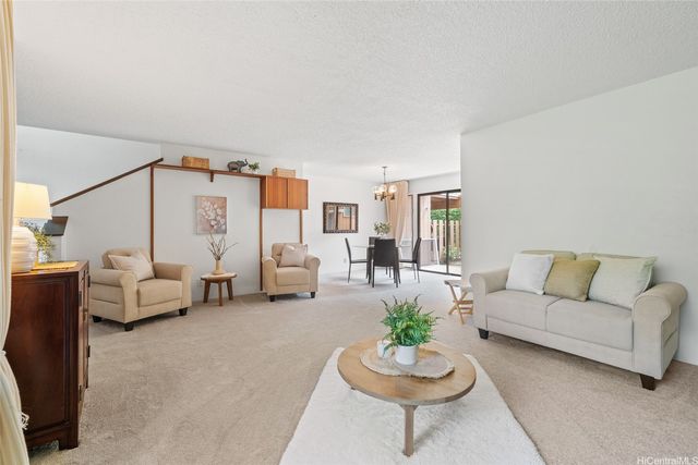 390F Haleloa Place A306, Honolulu, HI 96821