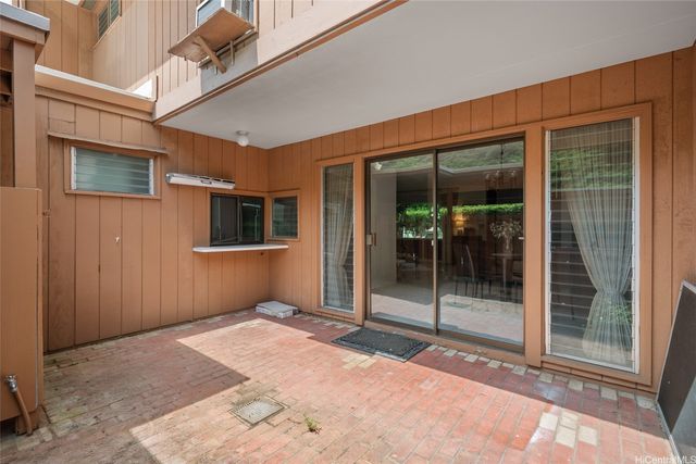 390F Haleloa Place A306, Honolulu, HI 96821