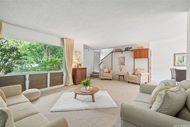 390F Haleloa Place A306, Honolulu, HI 96821