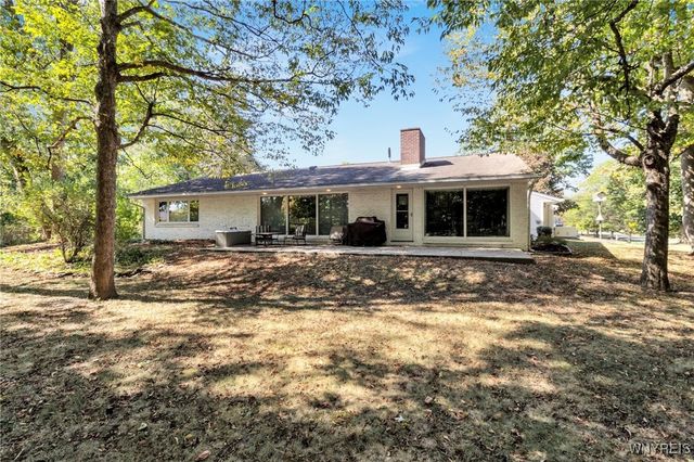 4883 Winding Lane, Clarence, NY 14031