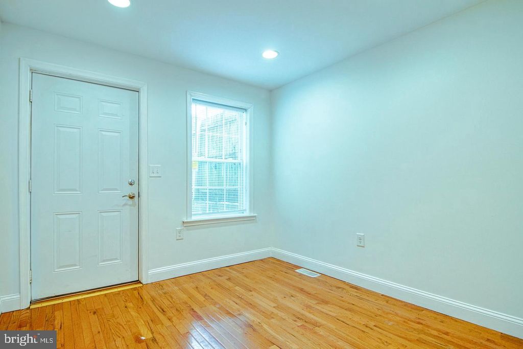 321 N 40TH ST, PHILADELPHIA, PA 19104 — photo 5