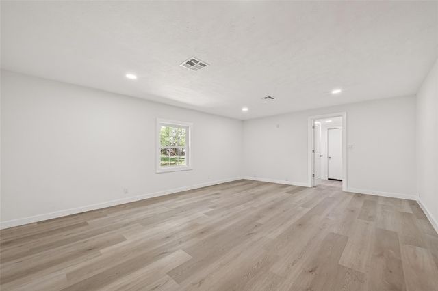 815 Brooks Avenue, Rosenberg, TX 77471