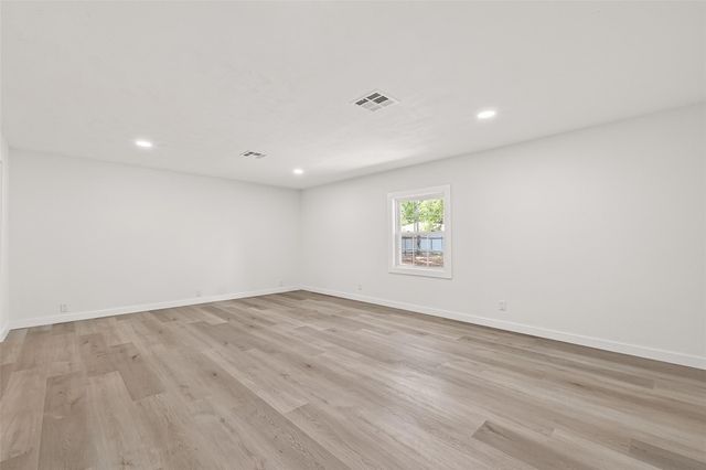 815 Brooks Avenue, Rosenberg, TX 77471