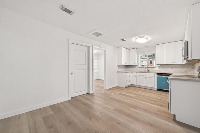 815 Brooks Avenue, Rosenberg, TX 77471