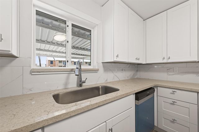 815 Brooks Avenue, Rosenberg, TX 77471