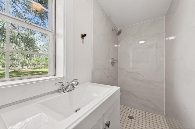 815 Brooks Avenue, Rosenberg, TX 77471